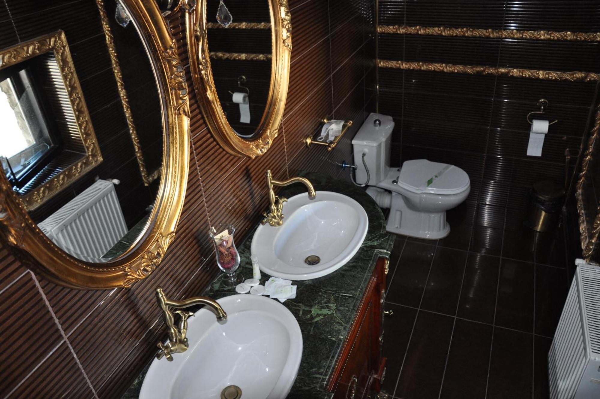 Casa Cu Farfurii Hotell Sinaia Rom bilde